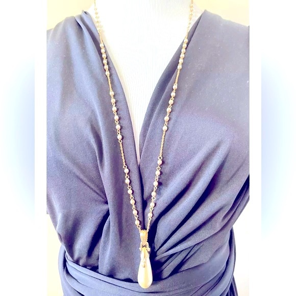 Signed Nolan Miller GoldTone Chain With Faux Pearls And A Pearl Pendant Necklace - Picture 1 of 16